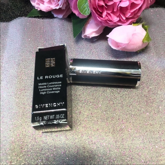 💄Givenchy Le Rouge Mini Lipstick in 333 - Picture 2 of 5